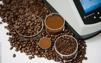 コーヒーのカラープロファイルを定義する – スペクトルカラー測定器の助けを借りて