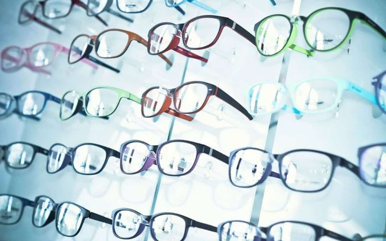 HunterLab-Farbmessung-Kunststoffe-Brillen-und-Linsen